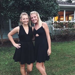 Meet your Posher, Lara-cate